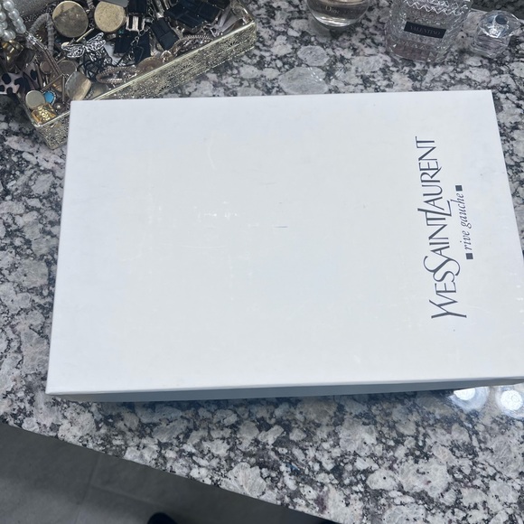 Yves Saint Laurent Black Patent Leather Pumps - Picture 4 of 4